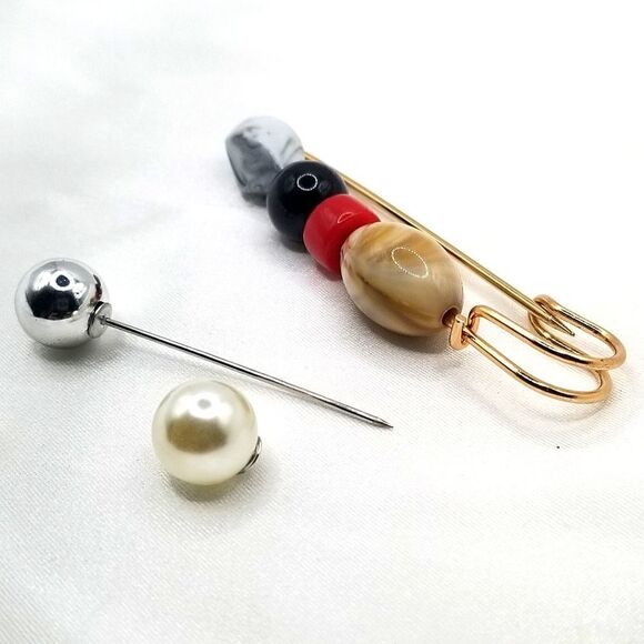 Faux pearl beaded brooch/ sweater pin set of 2. - Picture 4 of 5